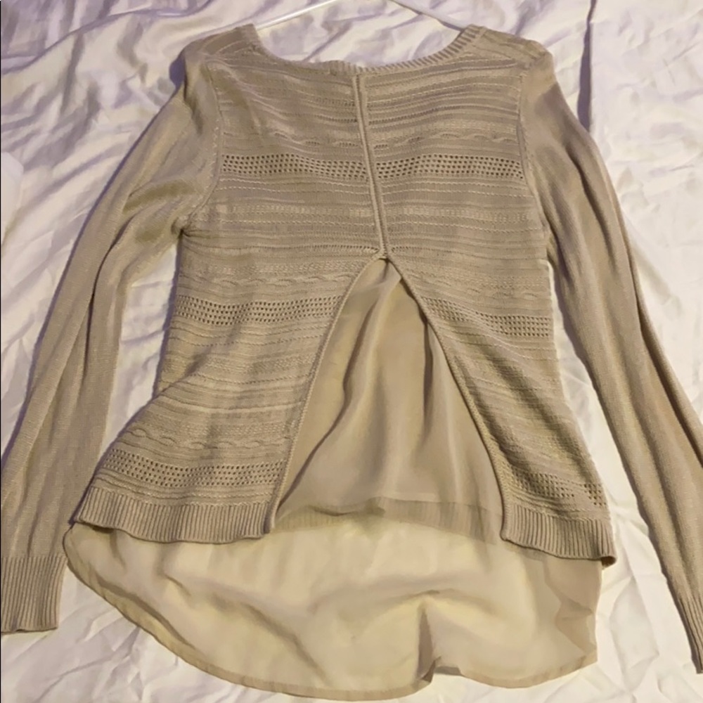 Top - Picture 2 of 2